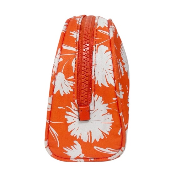 Kate Spade Jae medium dome cosmetic case in orange and white floral nylon - Picture 4 of 16